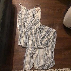 Forever 21 blue and white maxi dress